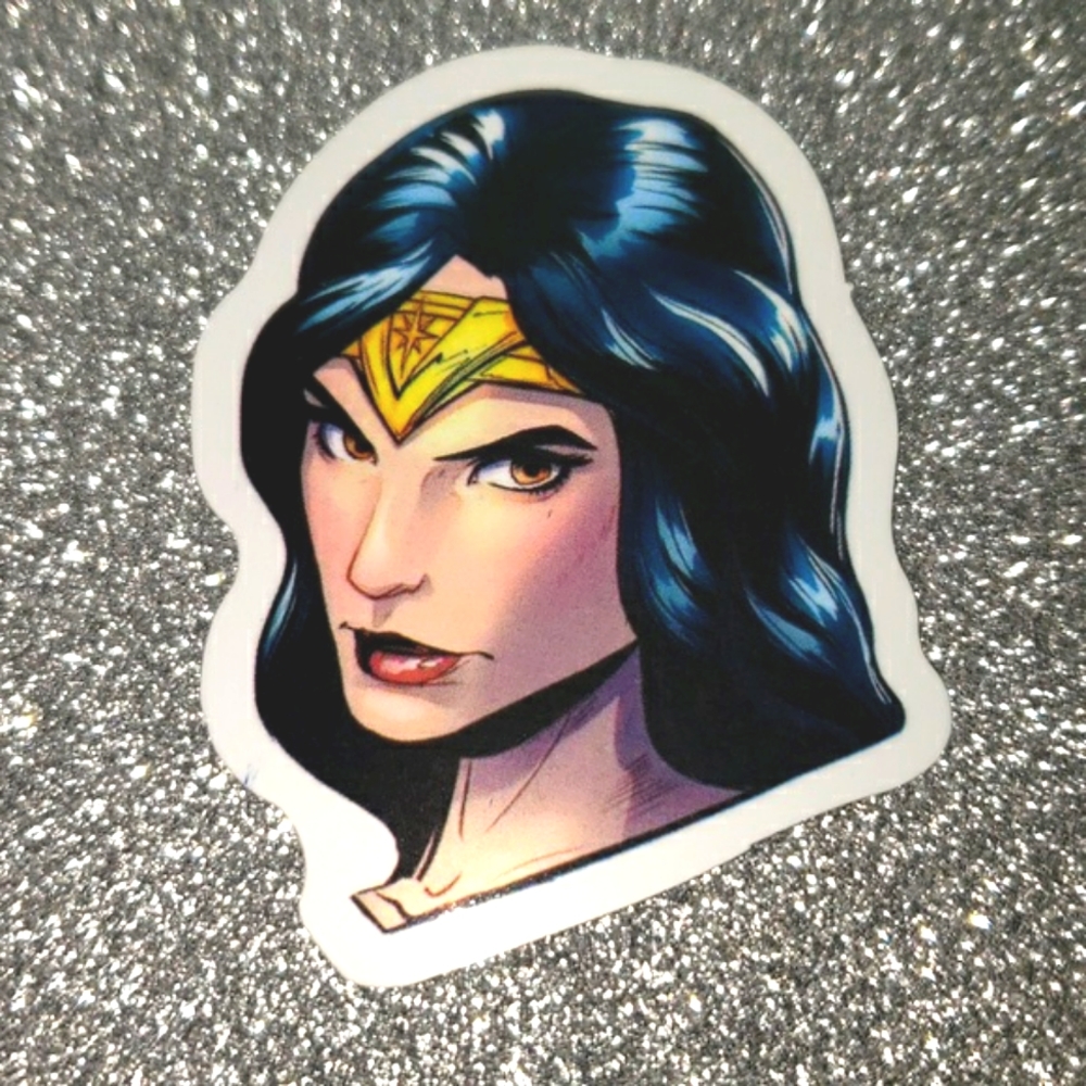 10/$10 DC COMICS Waterproof Sticker Wonder Woman